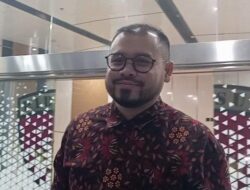 Korupsi Program Digitalisasi Pendidikan: Tersangka Konsultan Kemendikbud Dipasangi Gelang Detektor Kaki